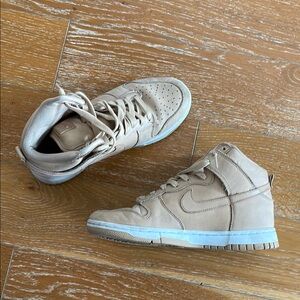 Nike Dunk High Premium- Vachetta Tan Beige